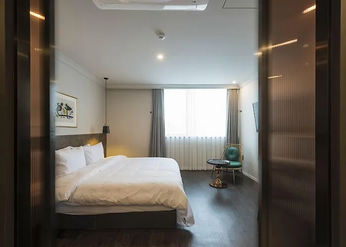 Browndot Guseo Busan