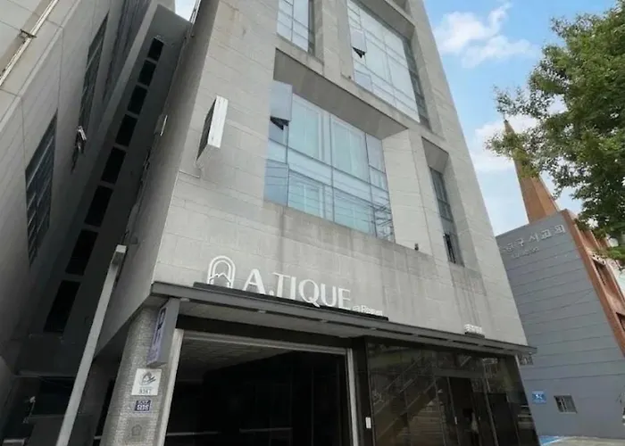 Hotel A Tique At 3*